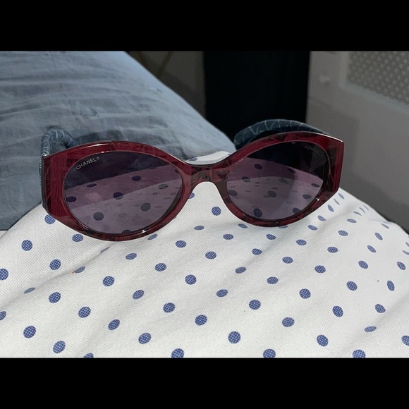 Chanel sunglasses - Picture 10 of 11